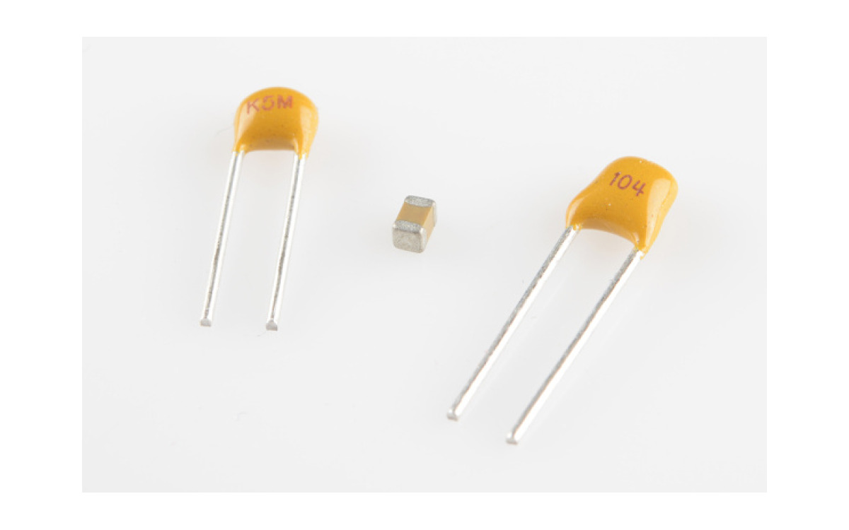 Capacitores